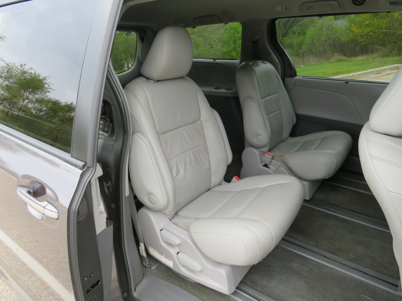 Toyota Sienna XLE 7-Passenger AWD 2017 Toyota Sienna XLE 7-Passenger AWD 2017