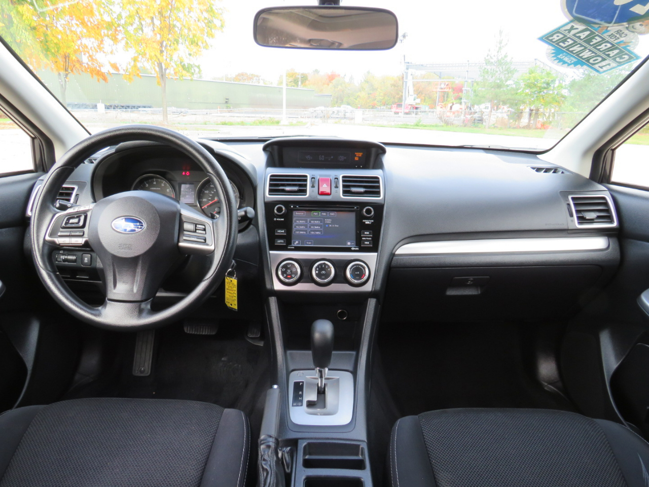 Subaru XV Crosstrek 2.0i Premium PZEV CVT 2015 Subaru XV Crosstrek 2.0i Premium PZEV CVT 2015