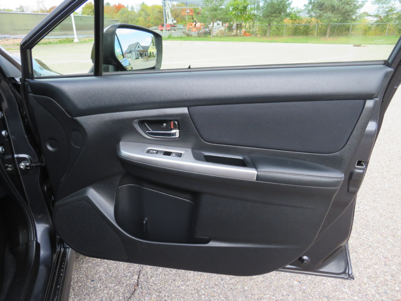 Subaru XV Crosstrek 2.0i Premium PZEV CVT 2015 Subaru XV Crosstrek 2.0i Premium PZEV CVT 2015