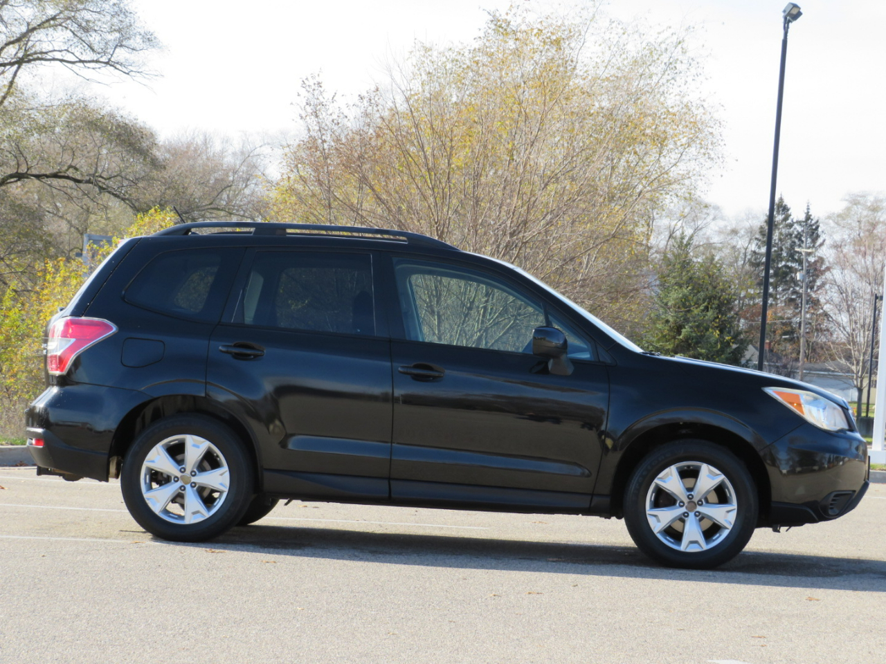 2014 Subaru Forester 2.5i Premium photo 4