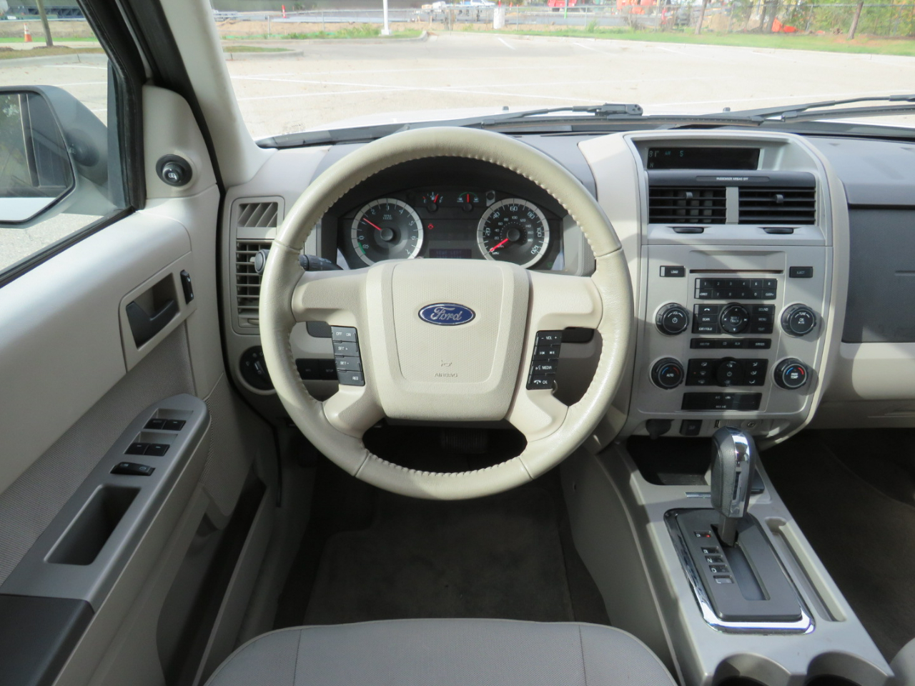 Ford Escape Hybrid FWD 2011 Ford Escape Hybrid FWD 2011