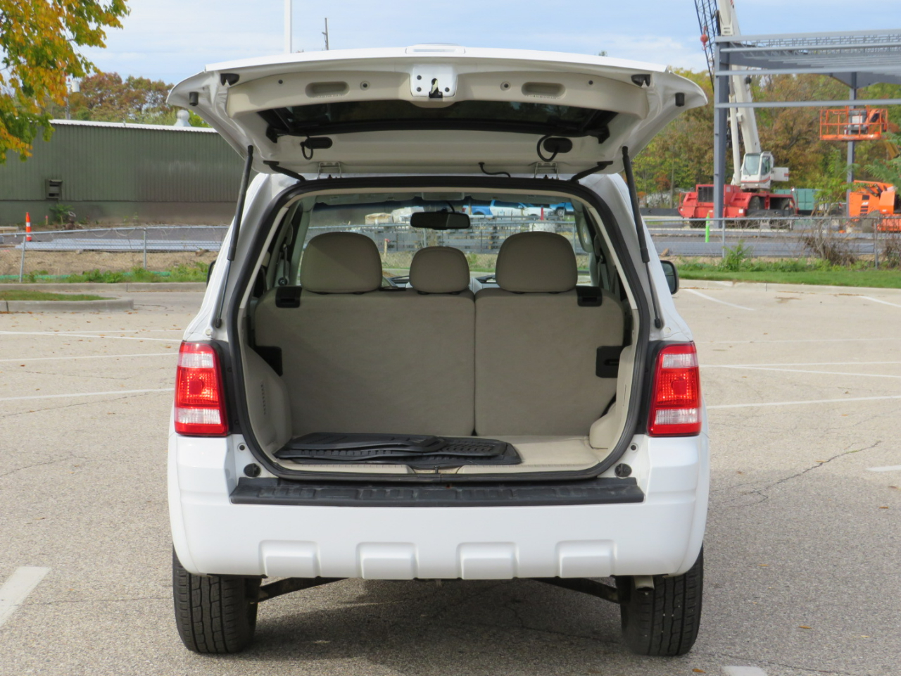 Ford Escape Hybrid FWD 2011 Ford Escape Hybrid FWD 2011
