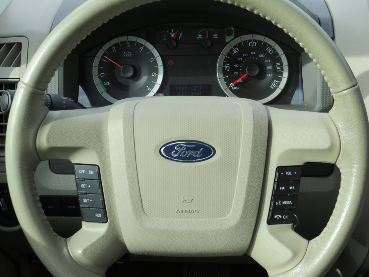Ford Escape Hybrid FWD 2011 Ford Escape Hybrid FWD 2011
