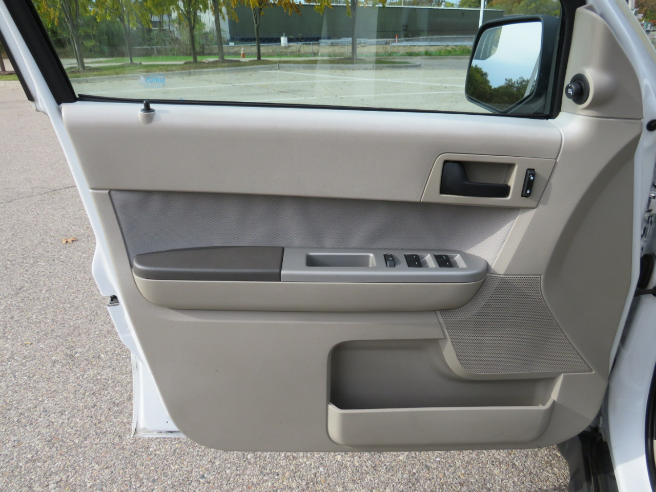 Ford Escape Hybrid FWD 2011 Ford Escape Hybrid FWD 2011