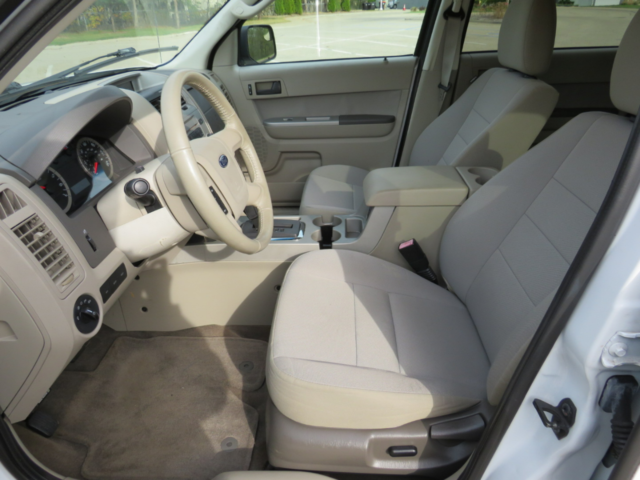 Ford Escape Hybrid FWD 2011 Ford Escape Hybrid FWD 2011