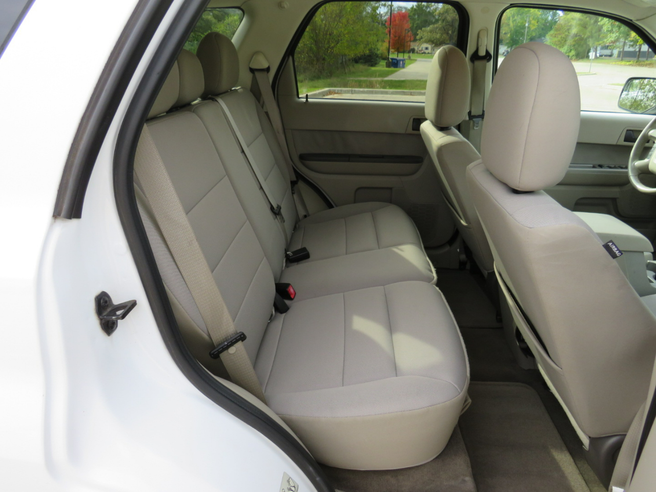 Ford Escape Hybrid FWD 2011 Ford Escape Hybrid FWD 2011