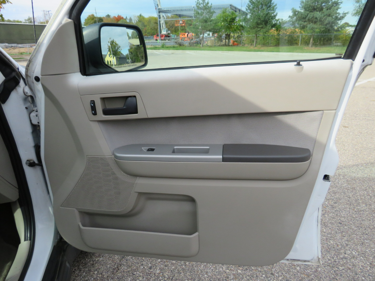 Ford Escape Hybrid FWD 2011 Ford Escape Hybrid FWD 2011