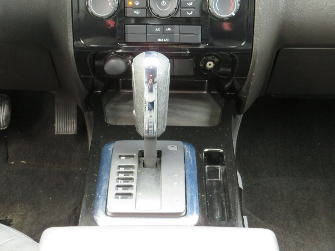 Ford Escape Limited 2WD 2008