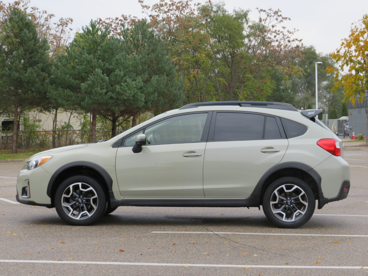 Subaru Crosstrek 2.0i Limited PZEV CVT 2017 Subaru Crosstrek 2.0i Limited PZEV CVT 2017