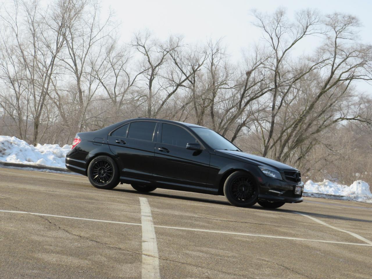 Mercedes-Benz C-Class C300 4MATIC Luxury Sedan 2011