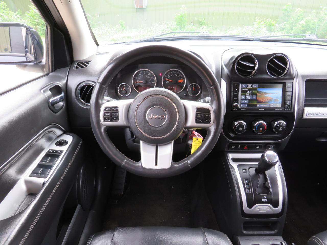 Jeep Compass Latitude FWD 2015