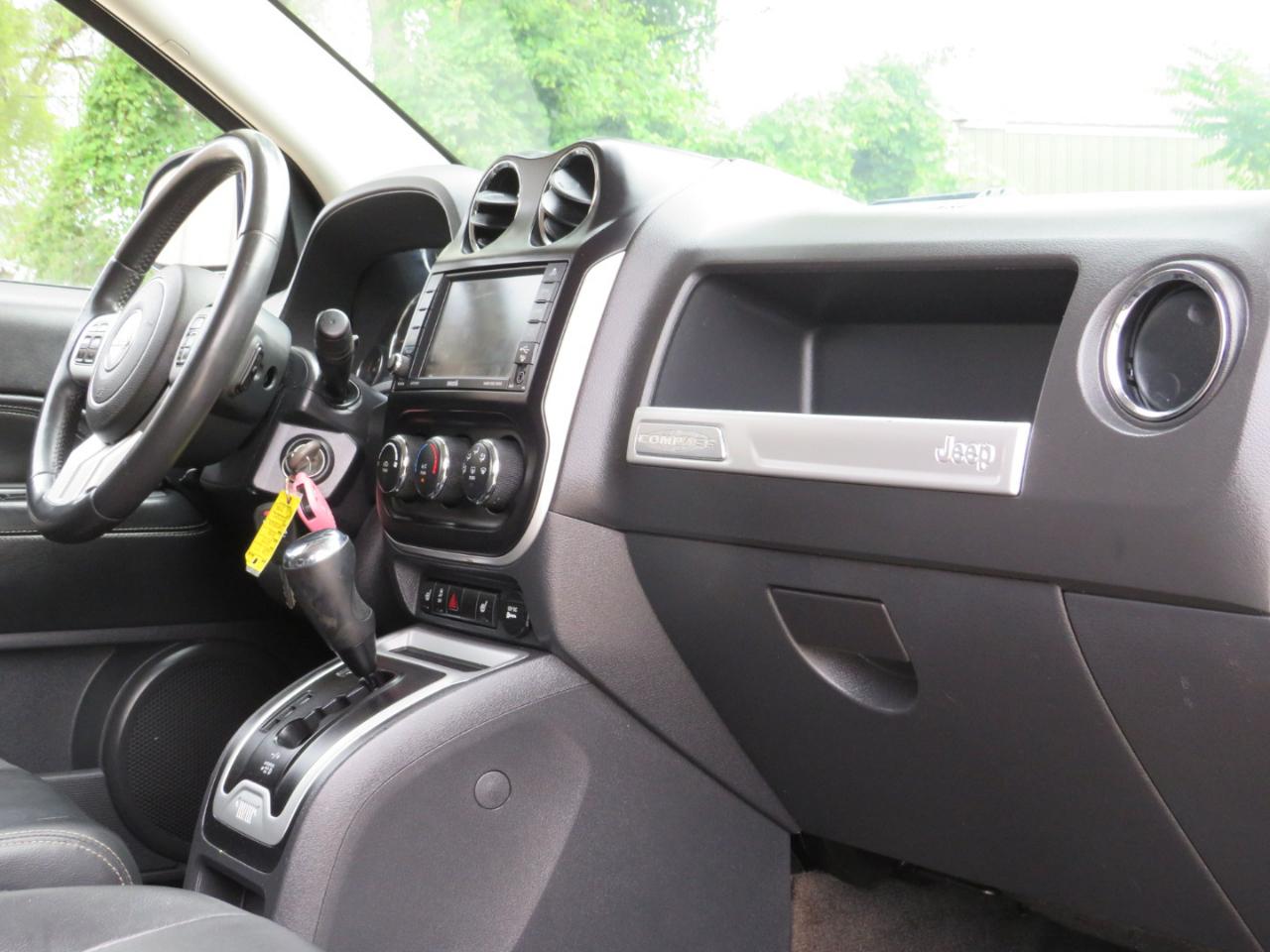 Jeep Compass Latitude FWD 2015