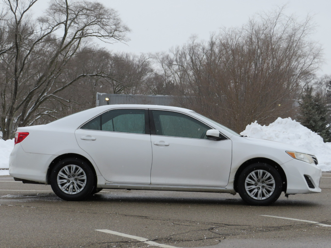 Toyota Camry LE 2014