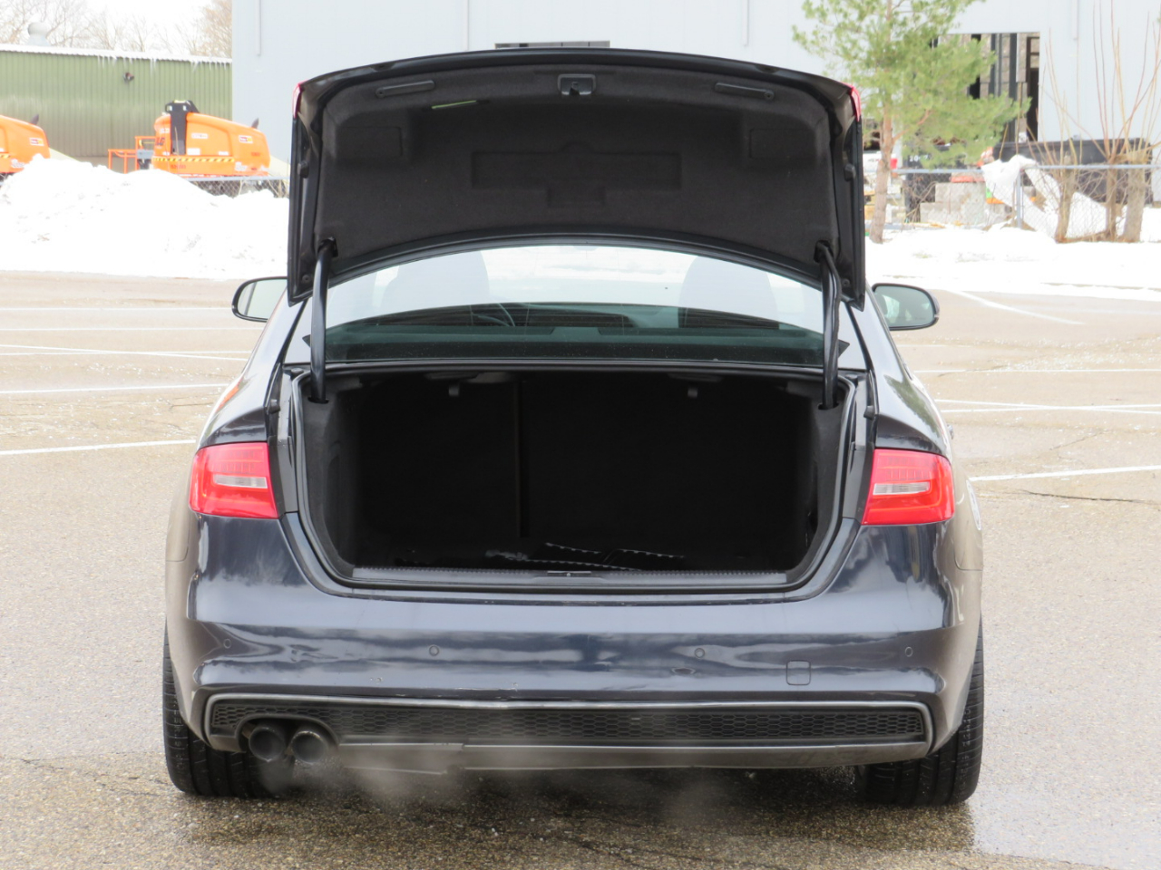 Audi A4 2.0T Sedan quattro Tiptronic 2014