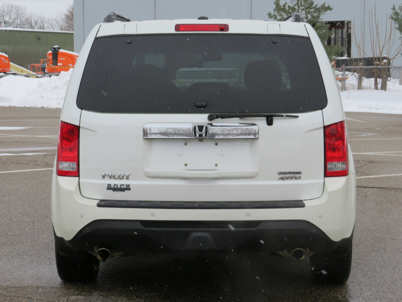 Honda Pilot Touring 4WD 5-Spd AT with DVD 2012