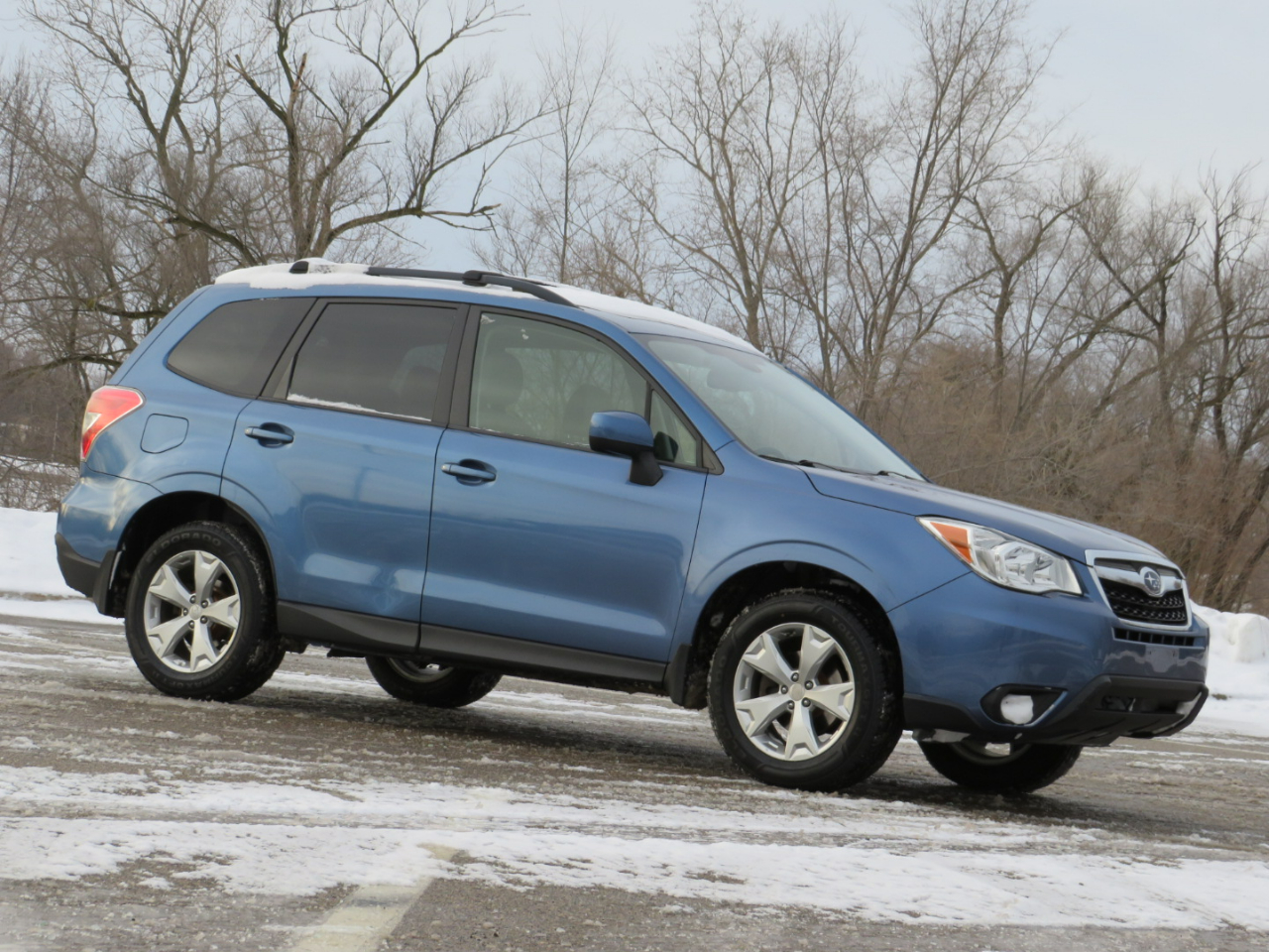 Subaru Forester 2.5i Premium PZEV CVT 2016