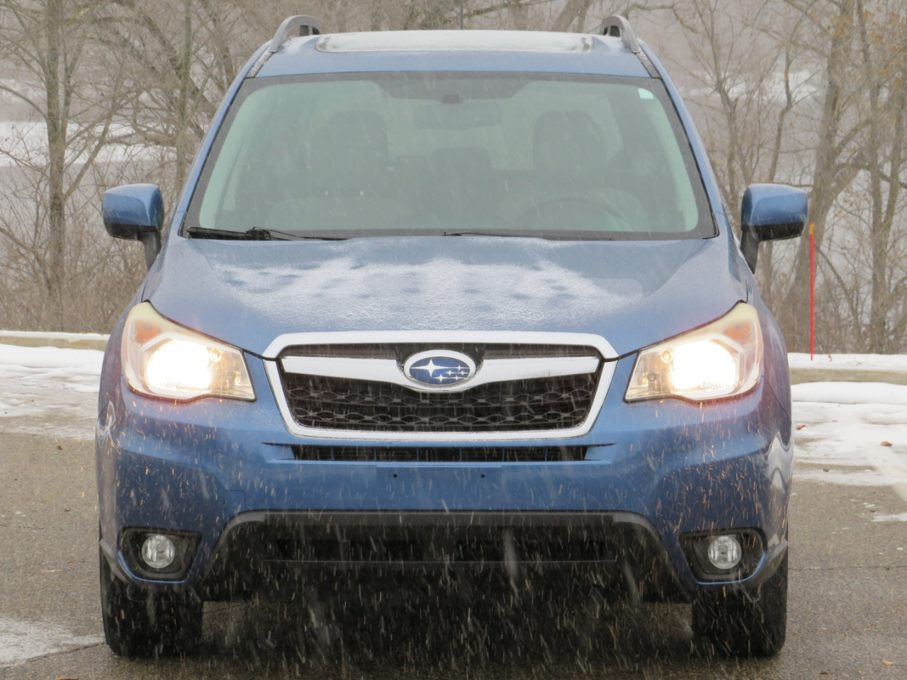 2015 Subaru Forester 2.5i Premium photo 3