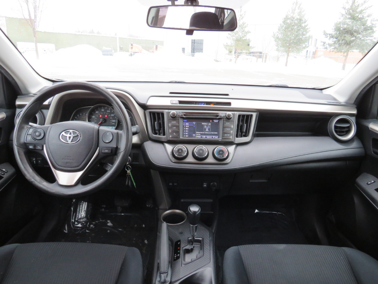 Toyota RAV4 LE AWD 2015