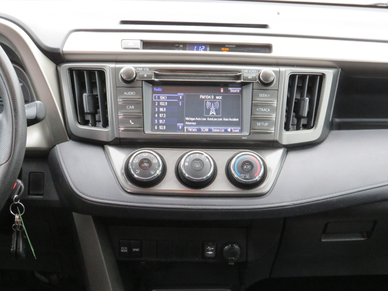 Toyota RAV4 LE AWD 2015