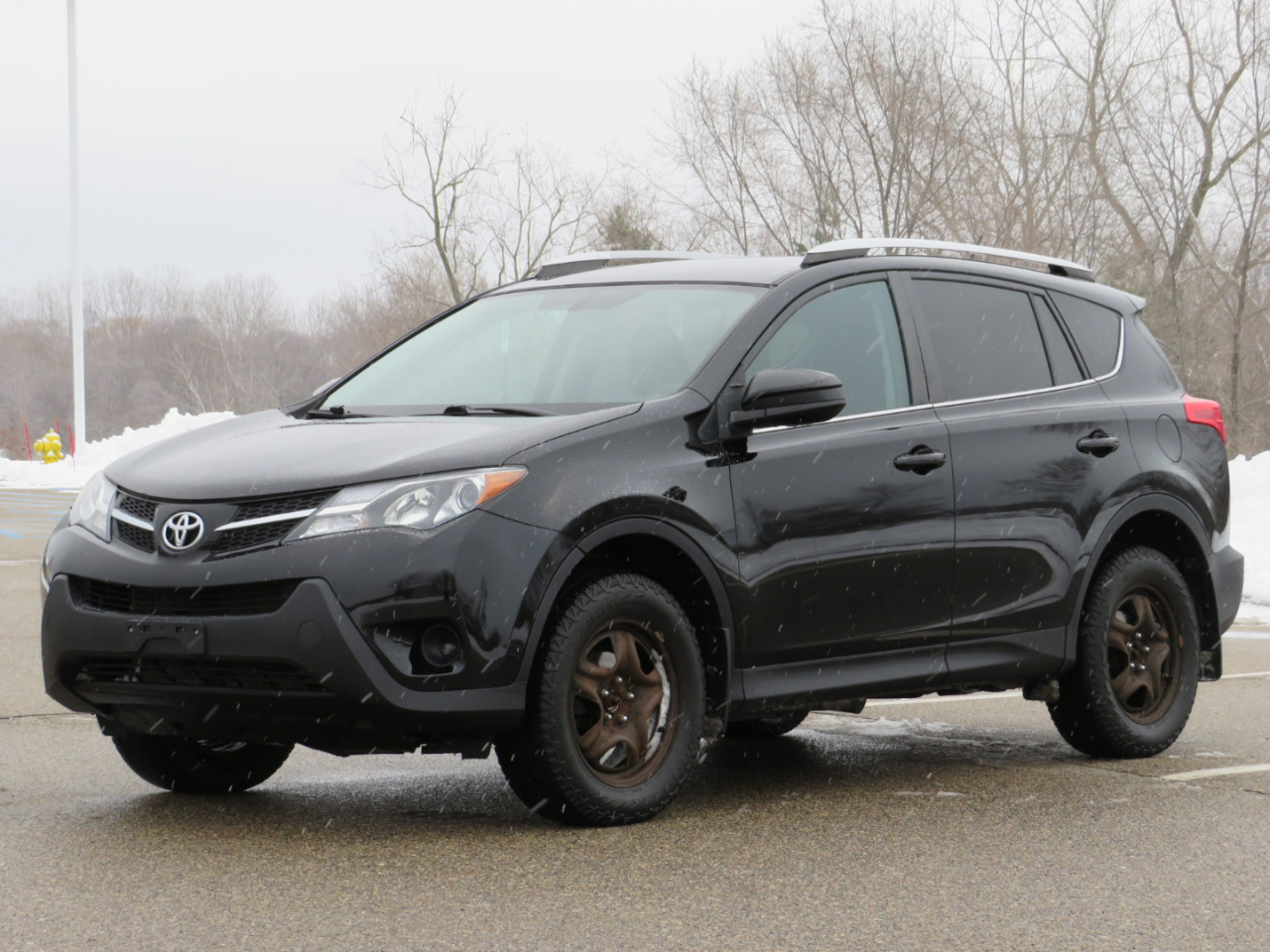 Toyota RAV4 LE AWD 2015