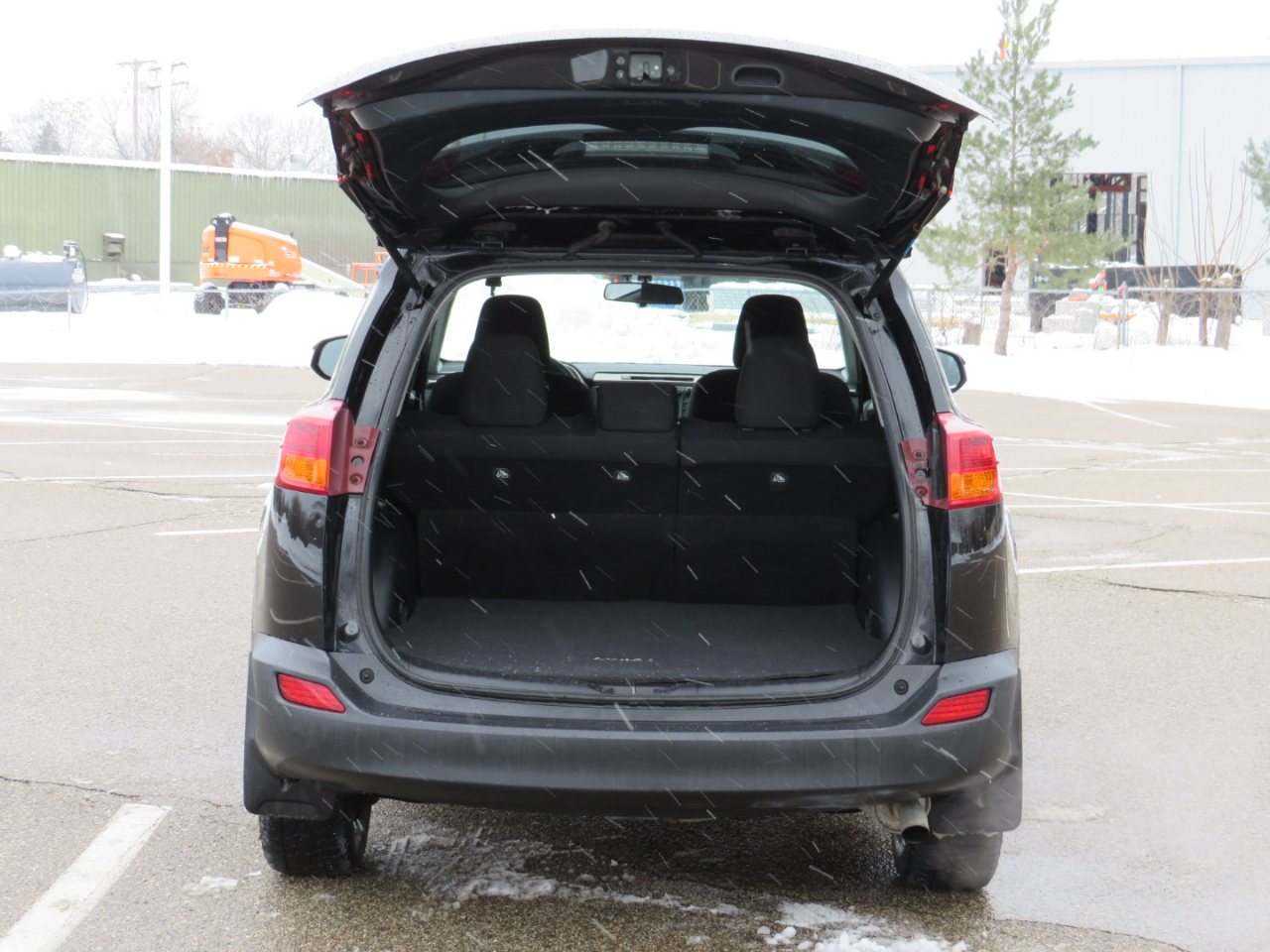 Toyota RAV4 LE AWD 2015