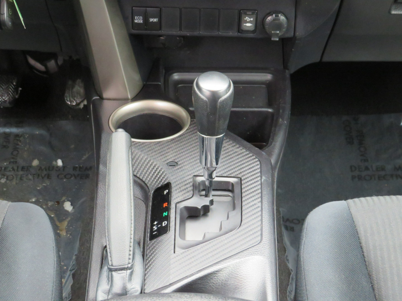 Toyota RAV4 LE AWD 2015