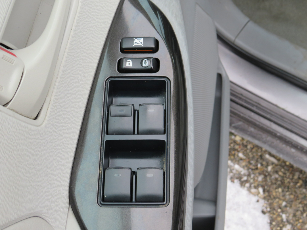 Toyota Sienna LE FWD 8-Passenger V6 2013