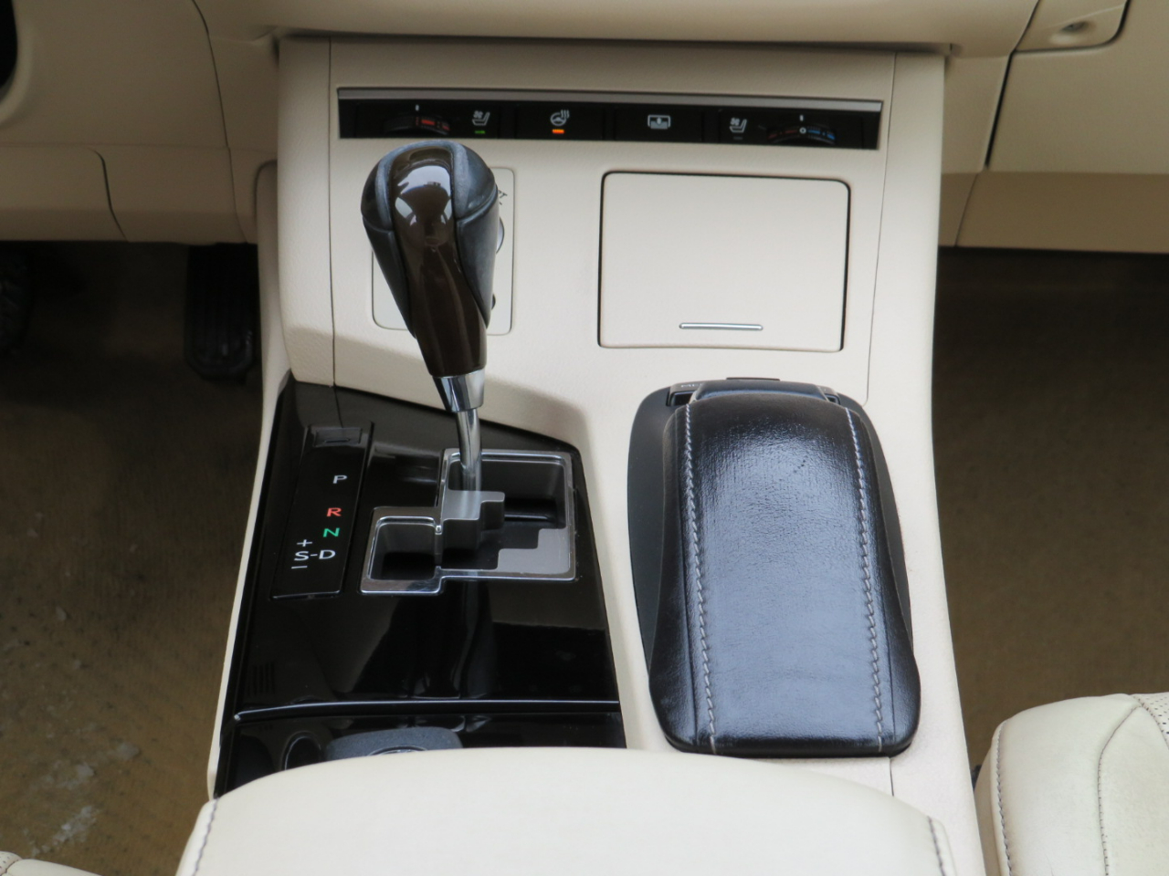 Lexus ES 350 Sedan 2013