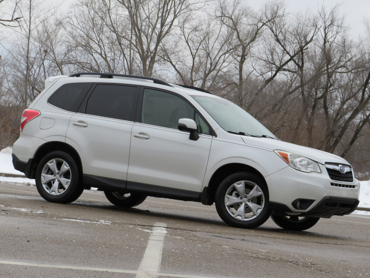 Subaru Forester 2.5i Touring 2014