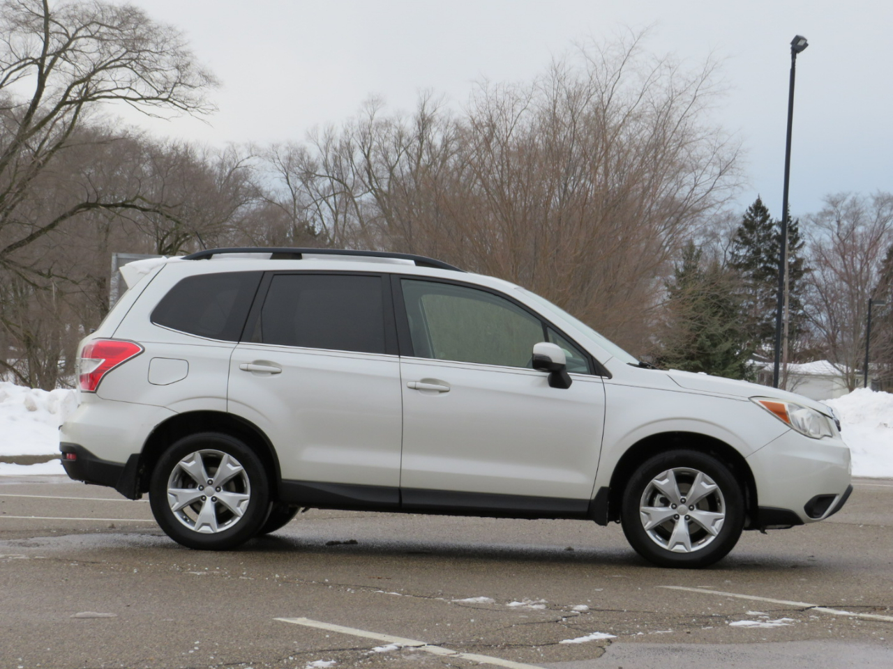 Subaru Forester 2.5i Touring 2014