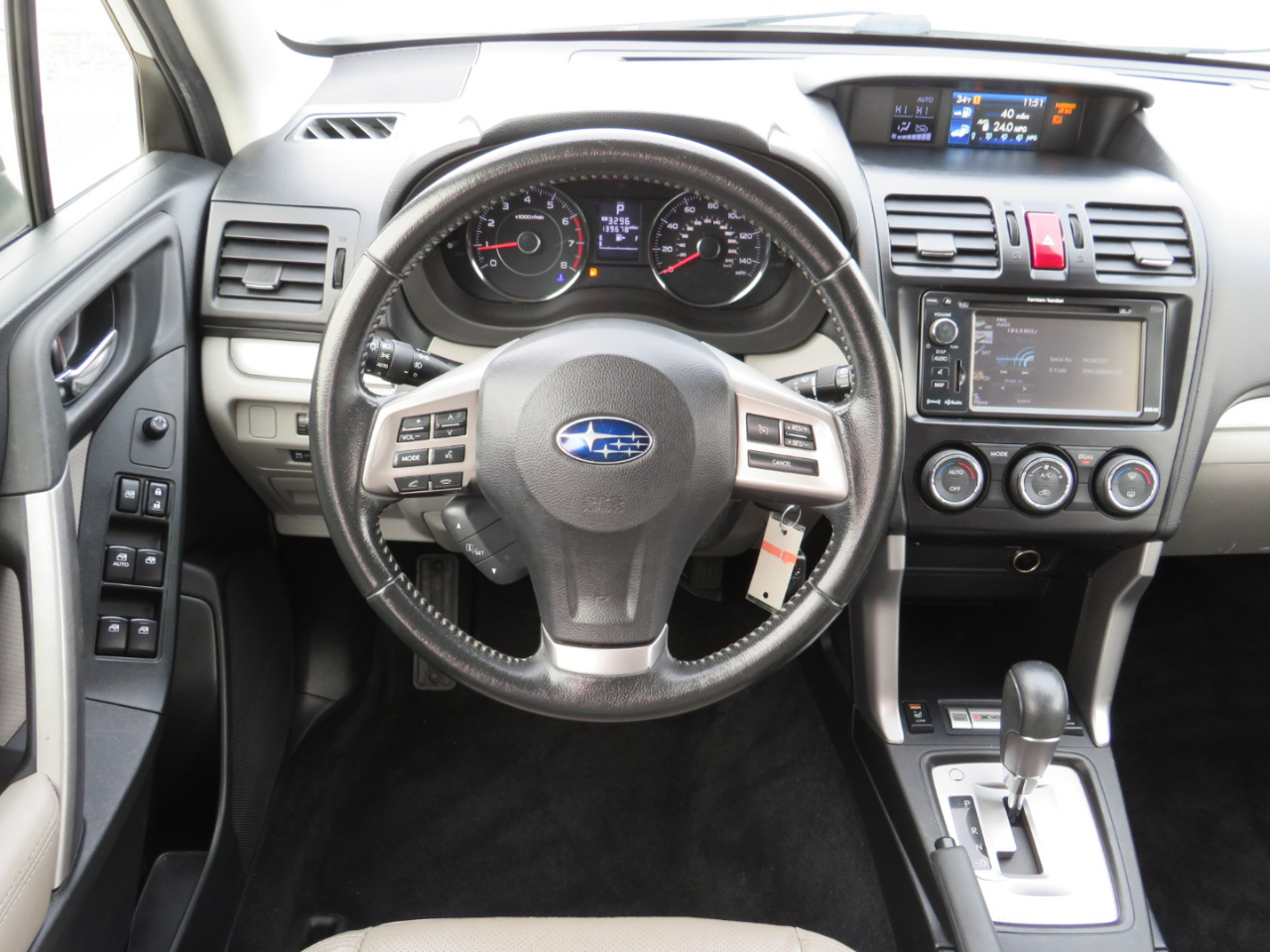 Subaru Forester 2.5i Touring 2014