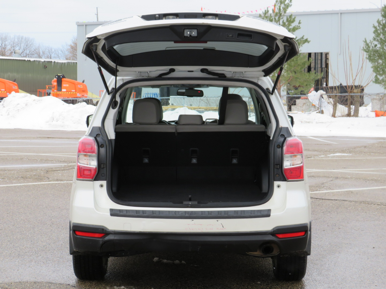 Subaru Forester 2.5i Touring 2014