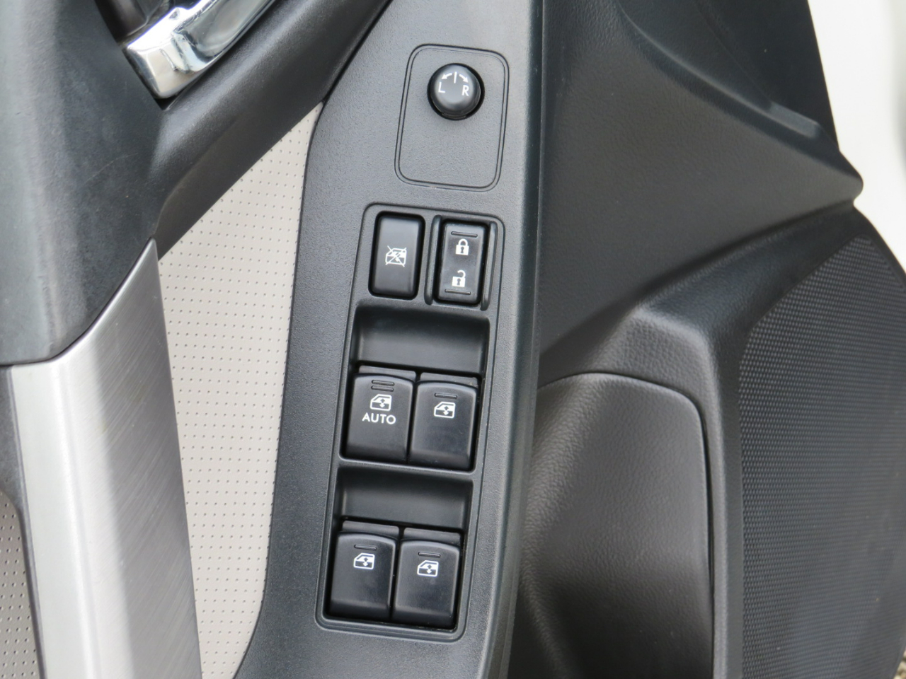 Subaru Forester 2.5i Touring 2014