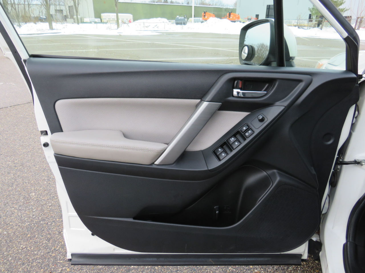 Subaru Forester 2.5i Touring 2014