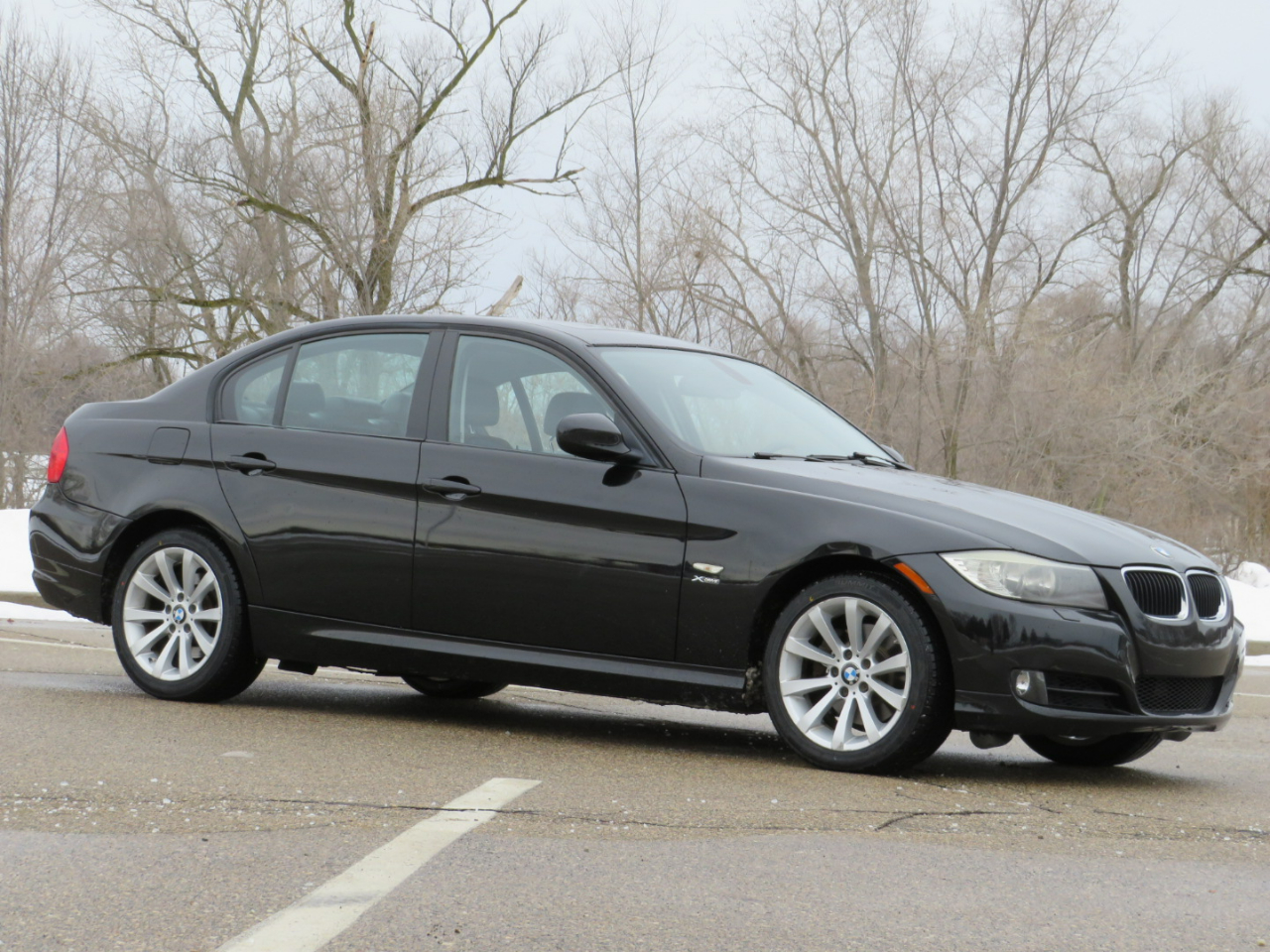 BMW 3-Series 328i xDrive 2011