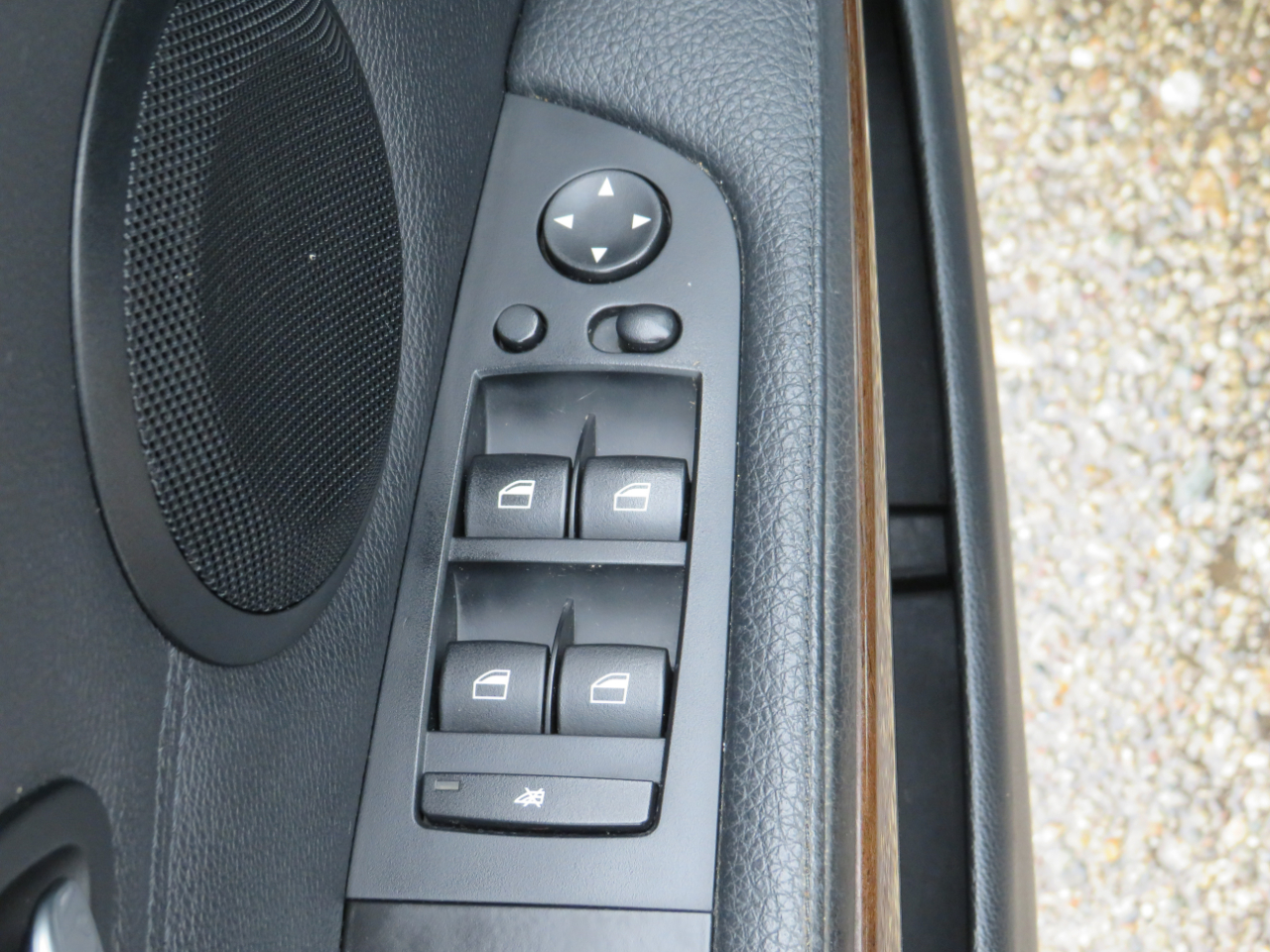 BMW 3-Series 328i xDrive 2011