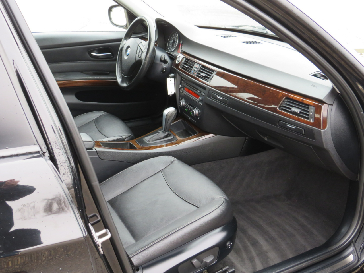 BMW 3-Series 328i xDrive 2011