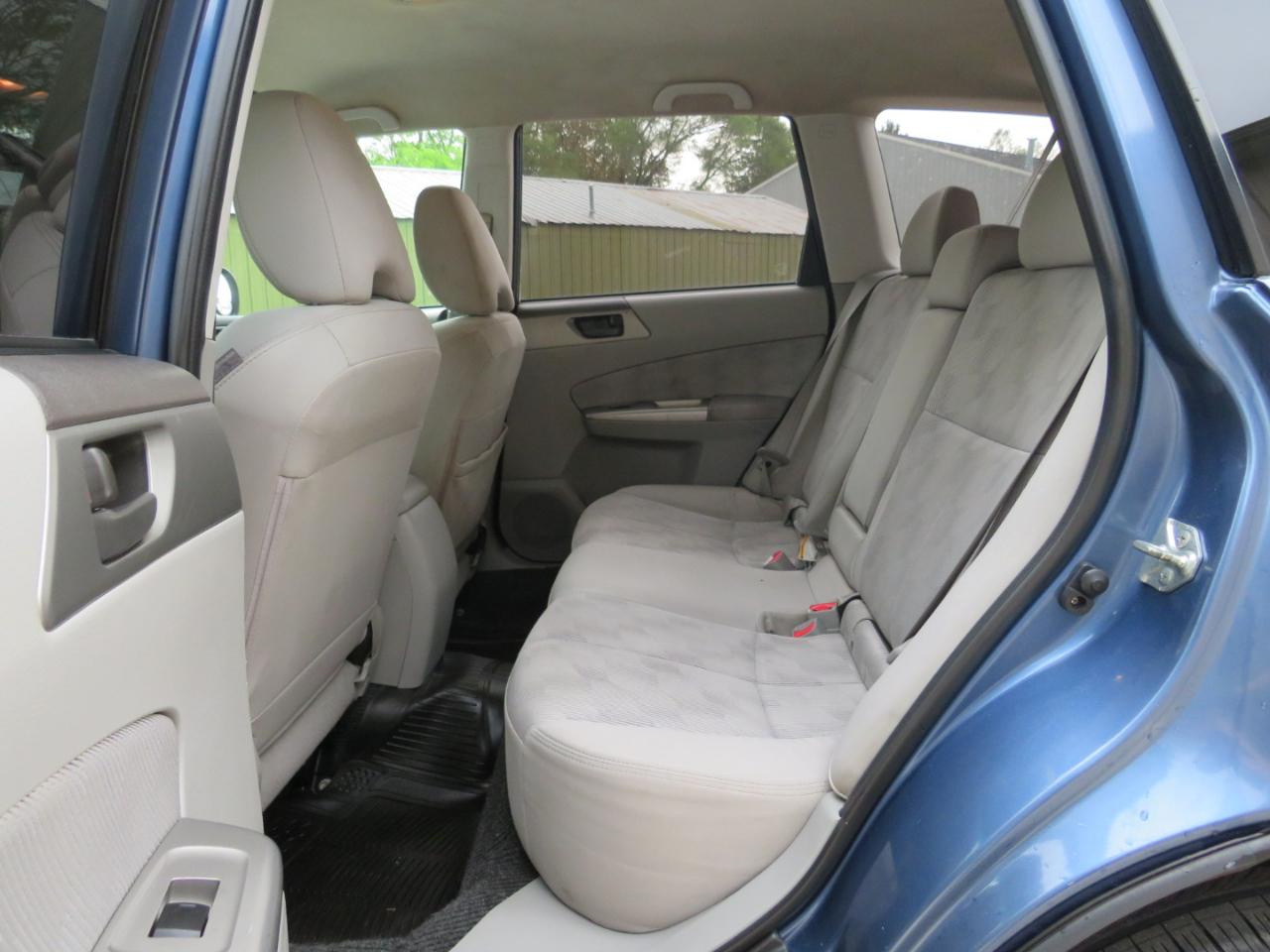 Subaru Forester 2.5X 2010