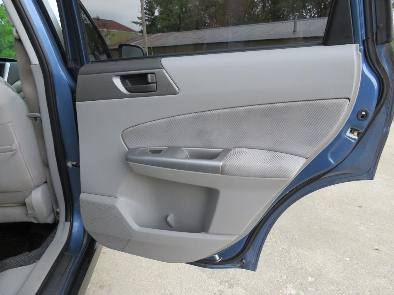 Subaru Forester 2.5X 2010