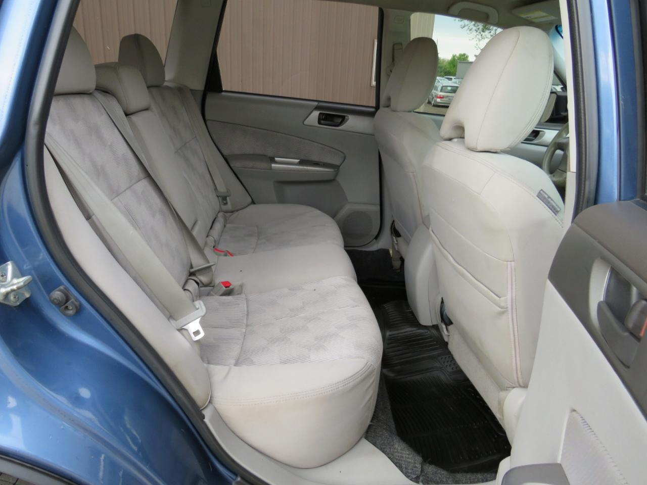 Subaru Forester 2.5X 2010