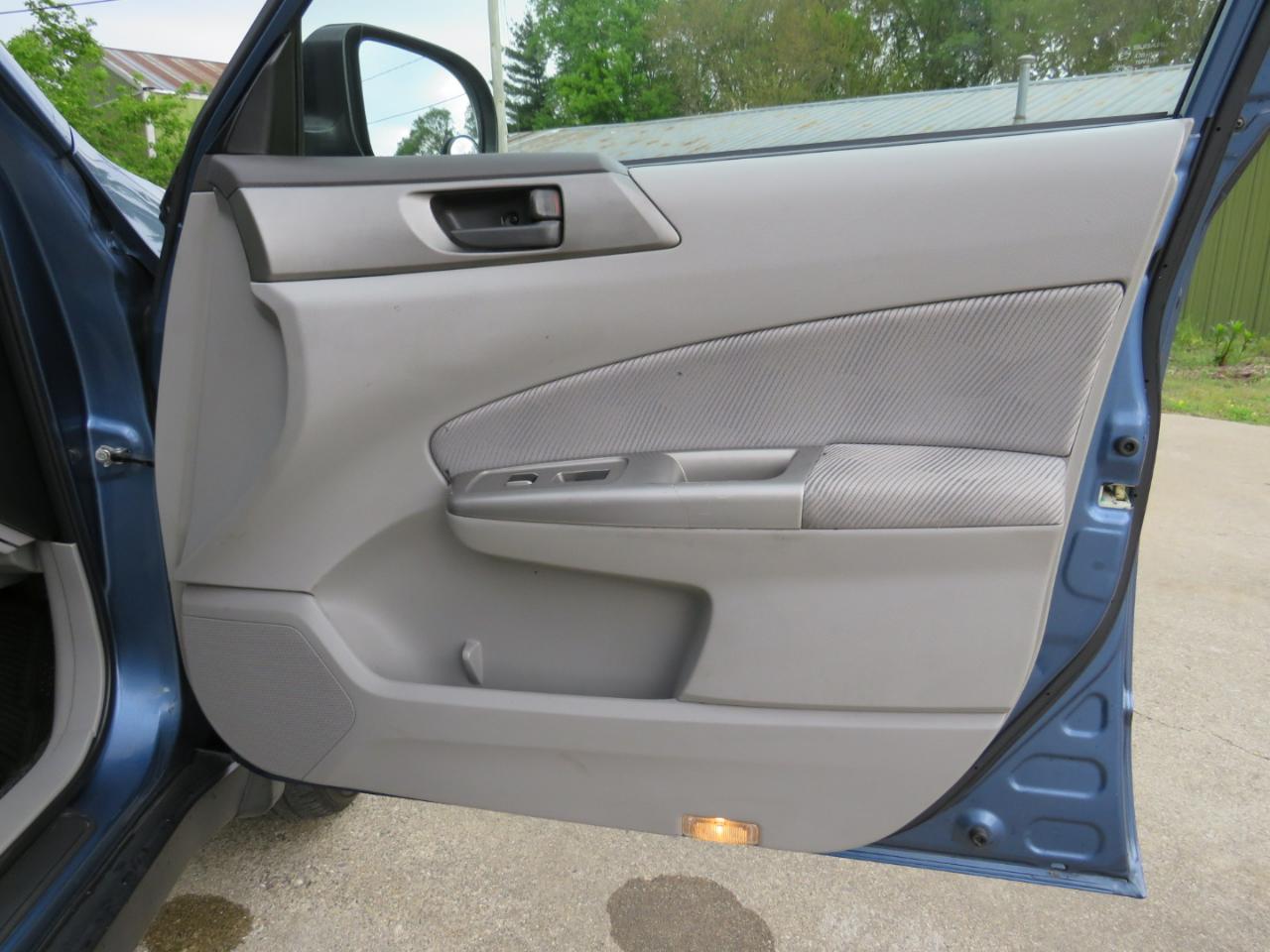 Subaru Forester 2.5X 2010