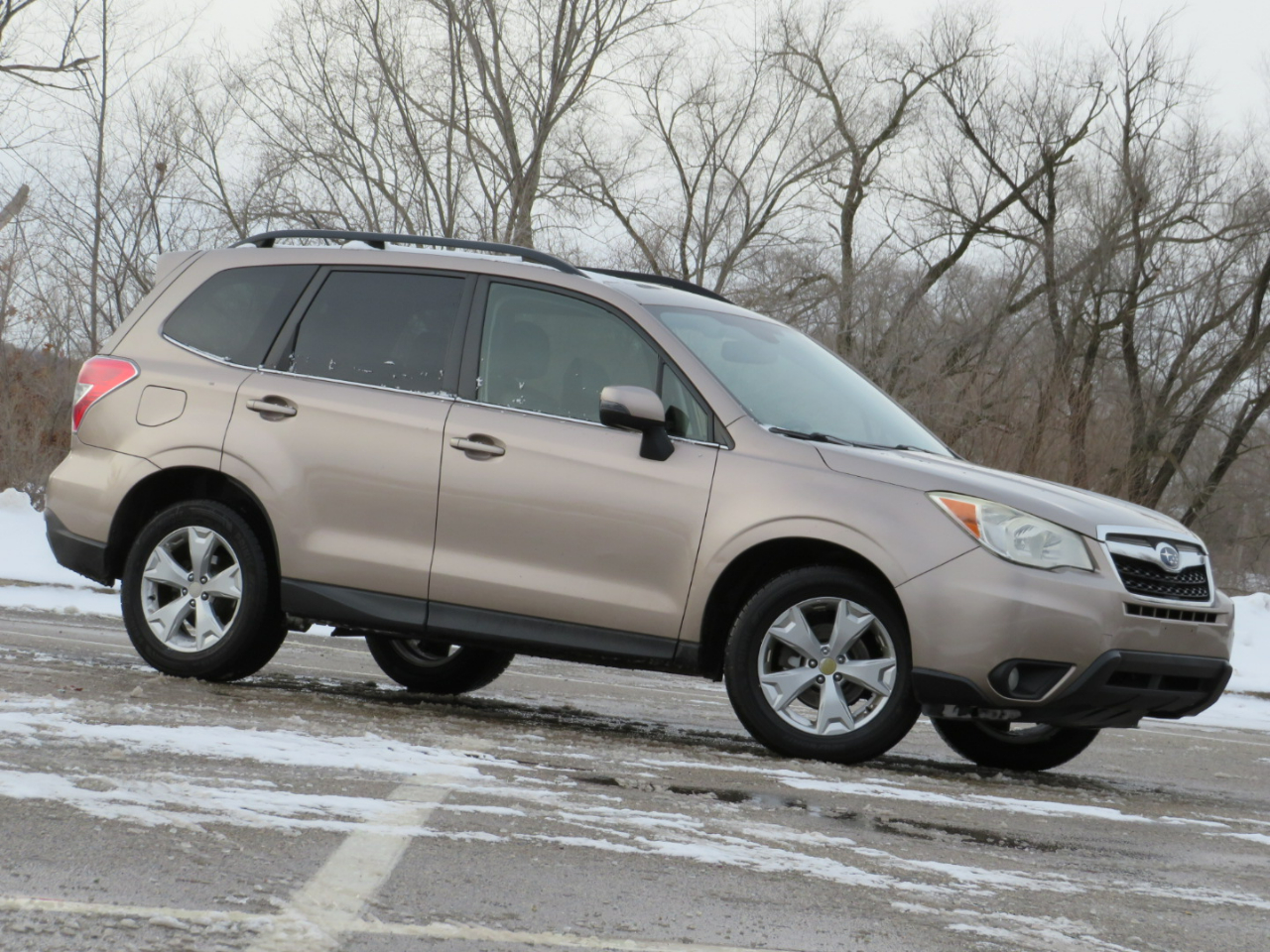 Subaru Forester 2.5i Touring 2014