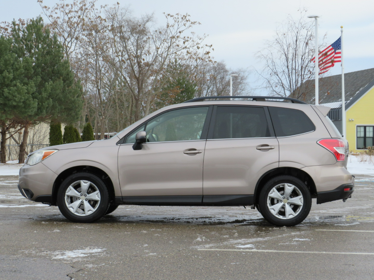 Subaru Forester 2.5i Touring 2014
