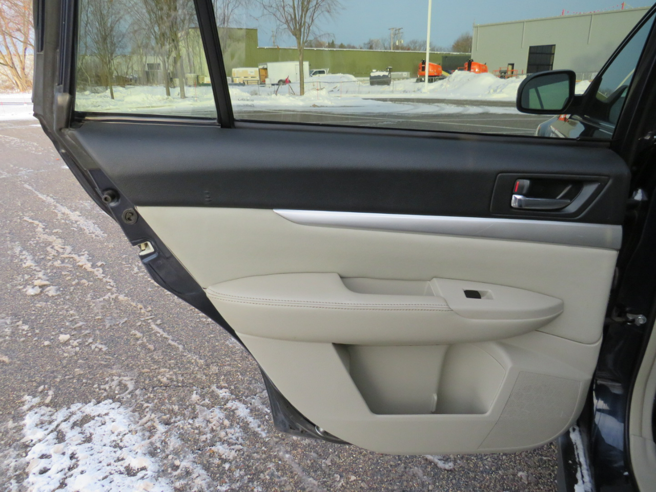 Subaru Outback 2.5i Premium 2012