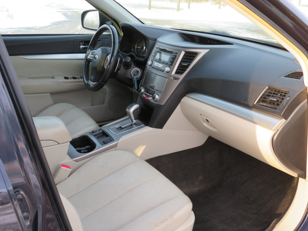 Subaru Outback 2.5i Premium 2012