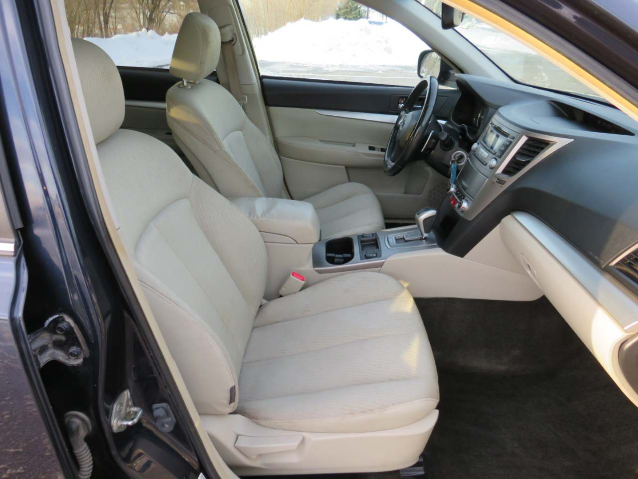 Subaru Outback 2.5i Premium 2012