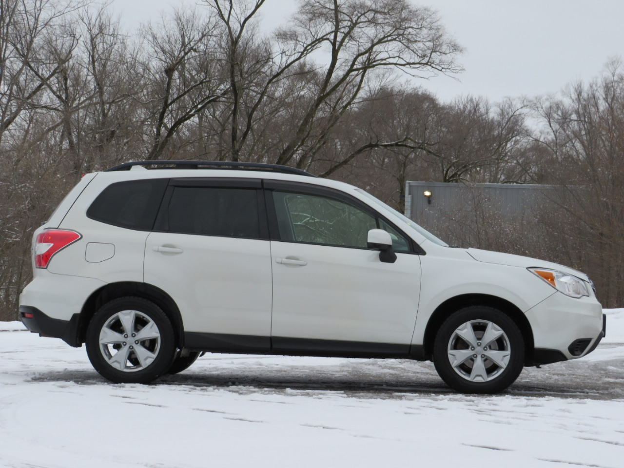 Subaru Forester 2.5i Premium PZEV CVT 2016