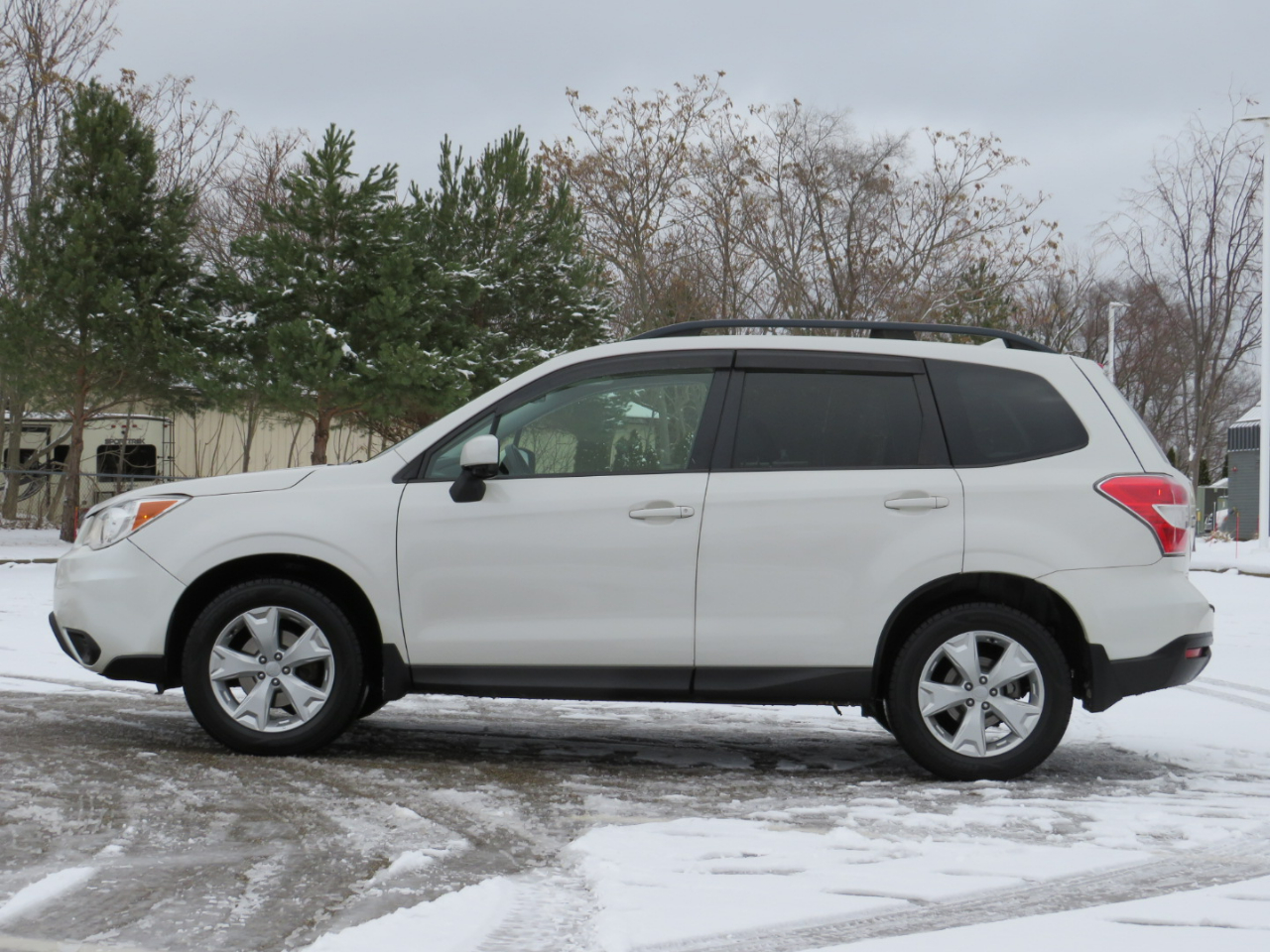 Subaru Forester 2.5i Premium PZEV CVT 2016