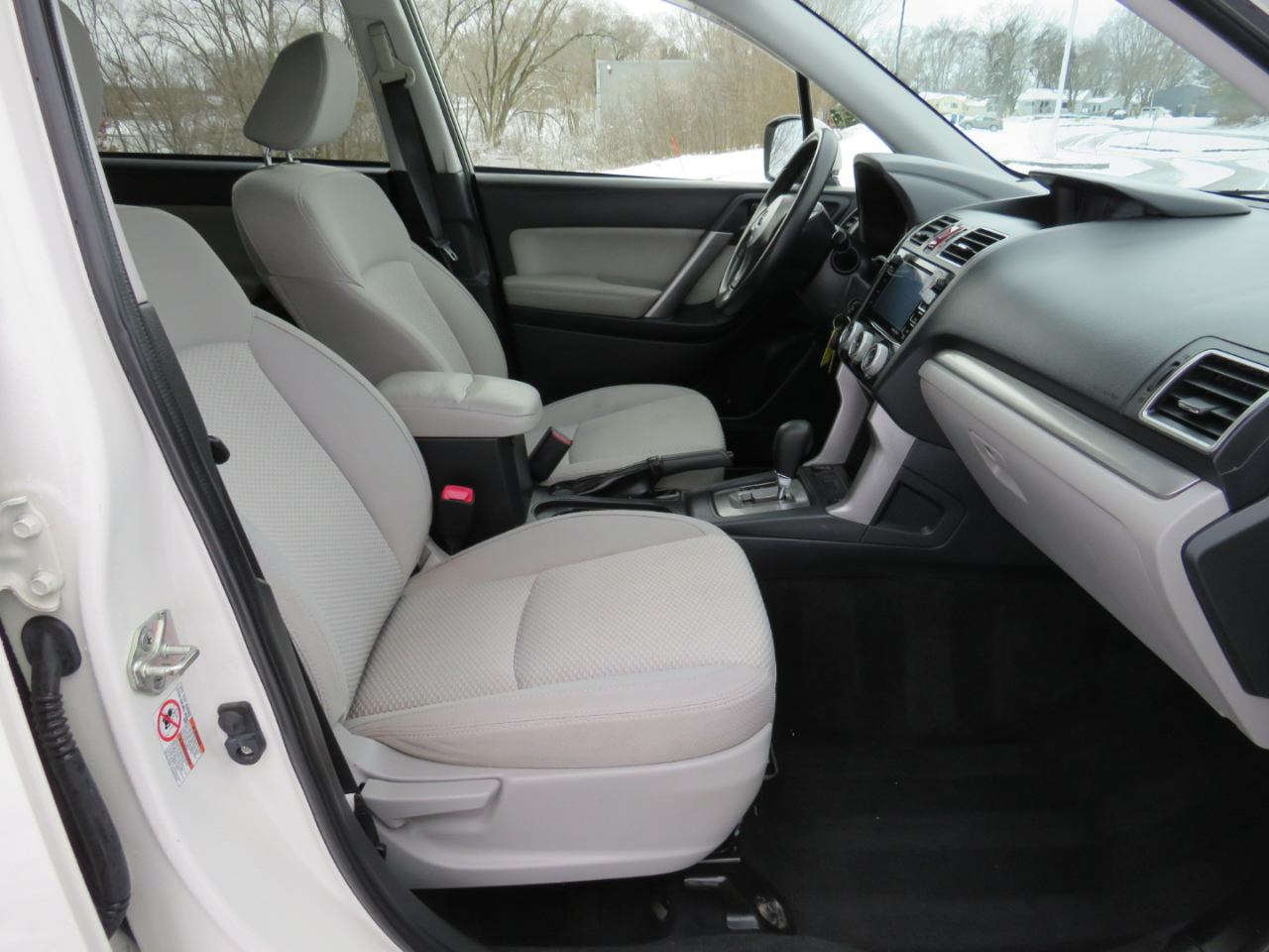 Subaru Forester 2.5i Premium PZEV CVT 2016