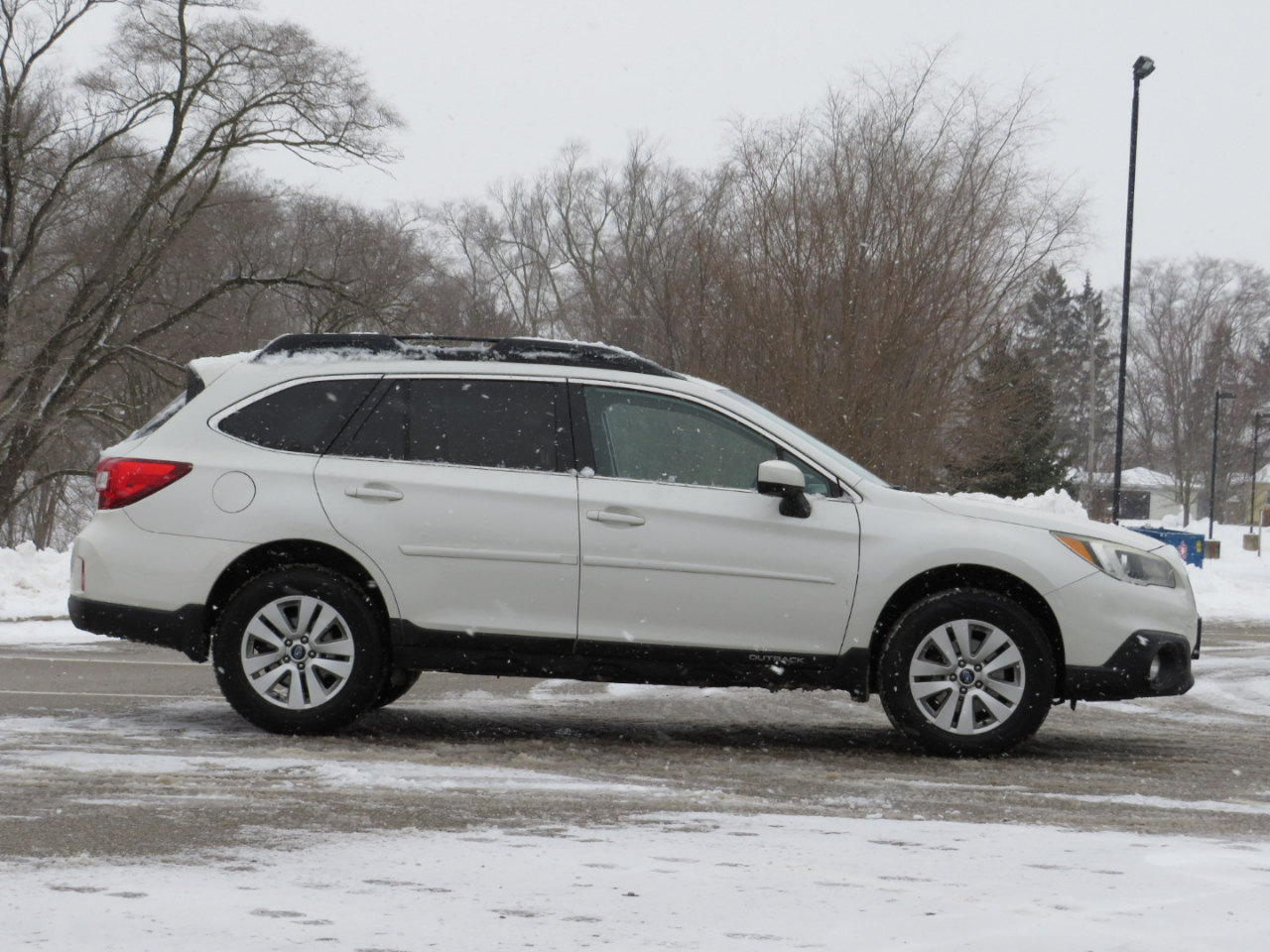 Subaru Outback 2.5i Premium 2015